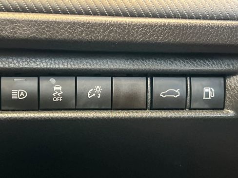 Certified 2025 Toyota Camry SE FWD image 28