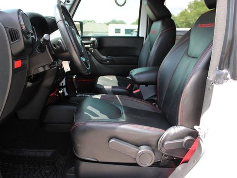 Used 2018 Jeep Wrangler Rubicon AWD/4WD image 20