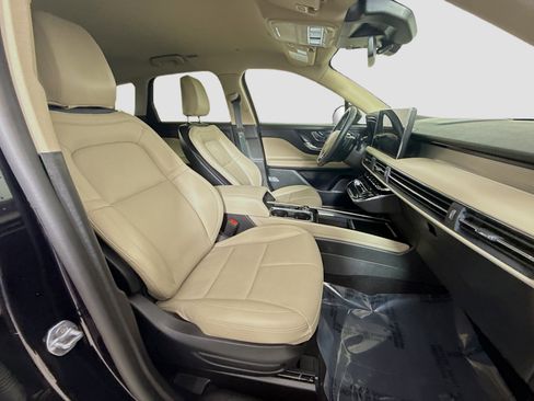 Used 2025 Lincoln Corsair FWD w/ Equipment Group 101A image 29