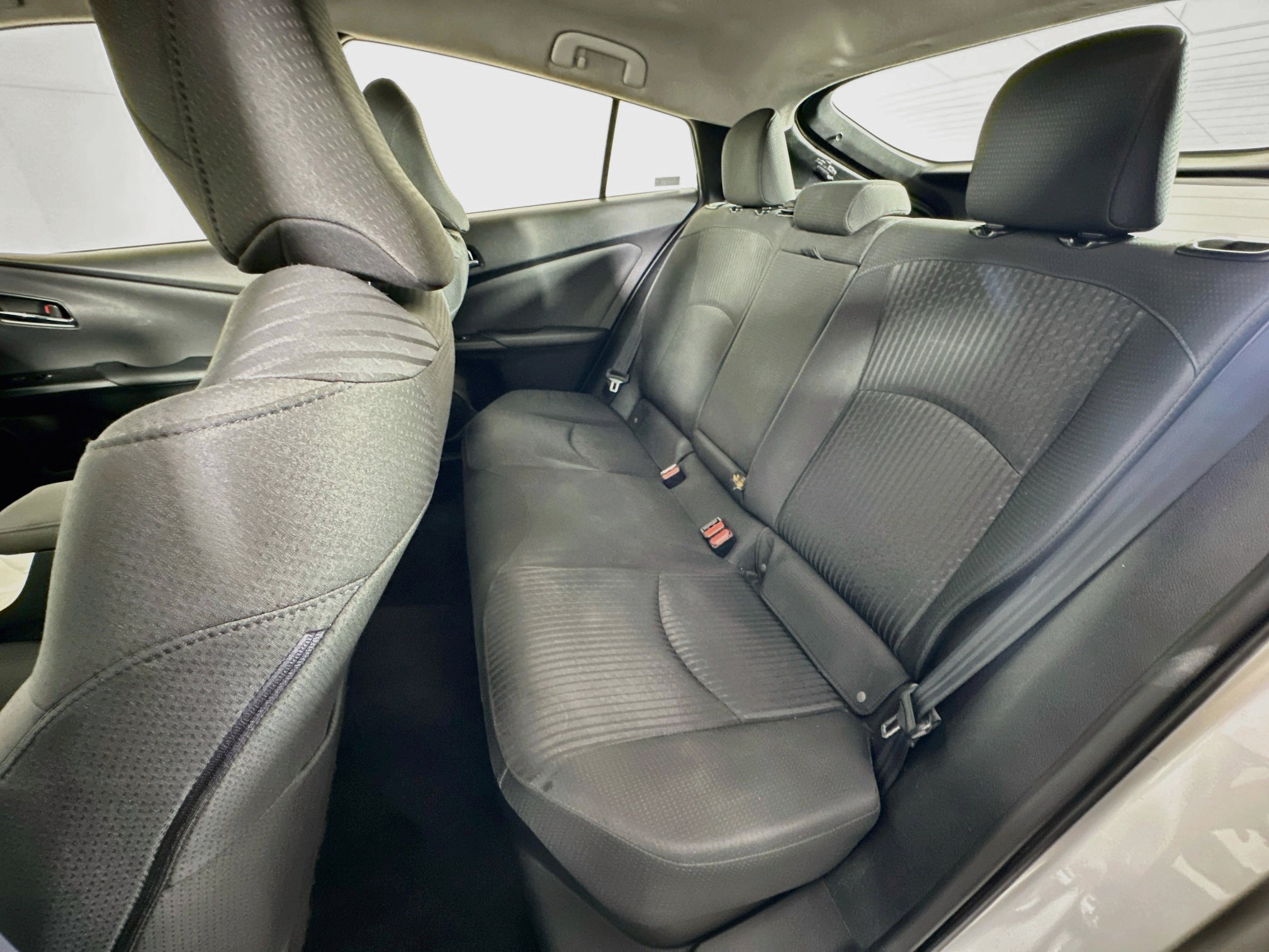 Used 2016 Toyota Prius Three w/ Preferred Accessory Package FWD image 25