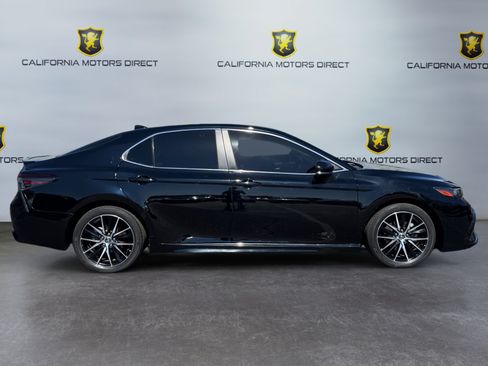 Used 2023 Toyota Camry SE FWD image 6