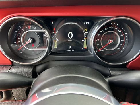 Used 2022 Jeep Gladiator Rubicon w/ LED Lighting Group AWD/4WD image 11