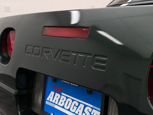 Used 1992 Chevrolet Corvette Convertible RWD image 7