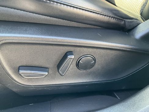 Used 2023 Ford Escape ST-Line Select image 12