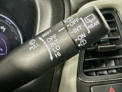 Used 2016 Honda HR-V LX image 13