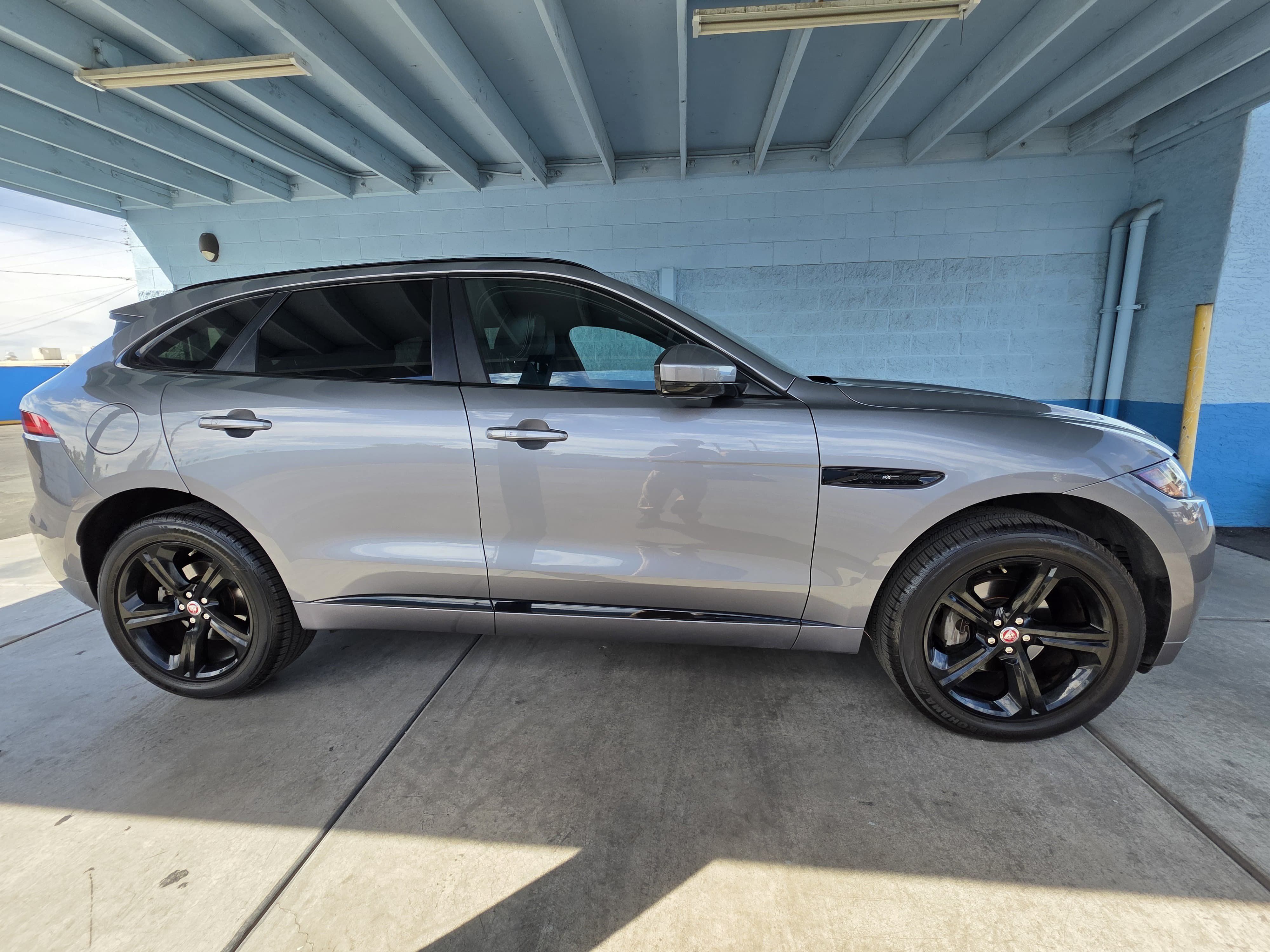 Used 2020 Jaguar F-PACE Checkered Flag AWD/4WD image 2