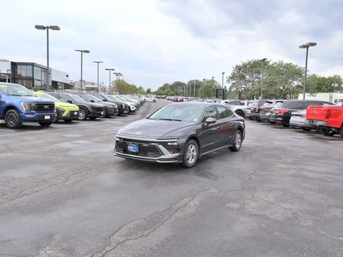 Used 2026 Hyundai Sonata SE FWD image 3