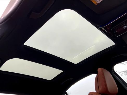 Certified 2025 Mercedes-Benz C 300 4MATIC Sedan image 11