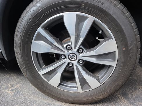 Used 2021 Nissan Murano SV FWD image 15