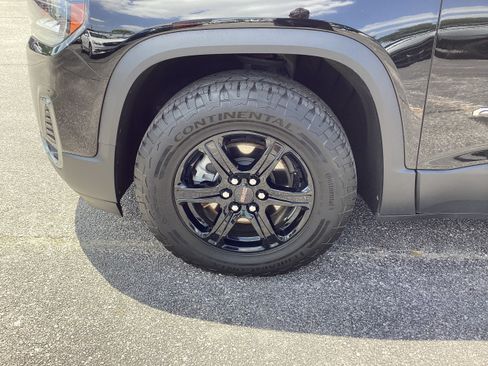 Used 2023 GMC Acadia AT4 w/ GMC Pro Grade Package AWD/4WD image 9