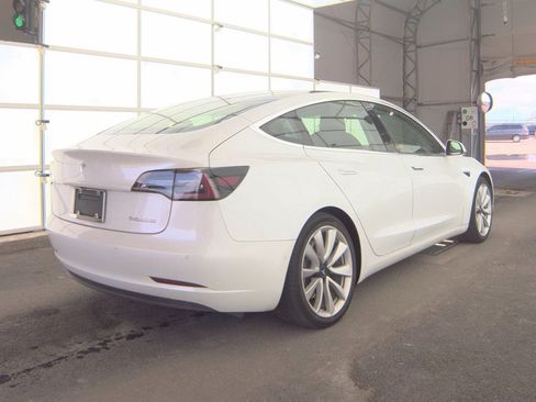 Used 2019 Tesla Model 3 Long Range AWD/4WD image 4