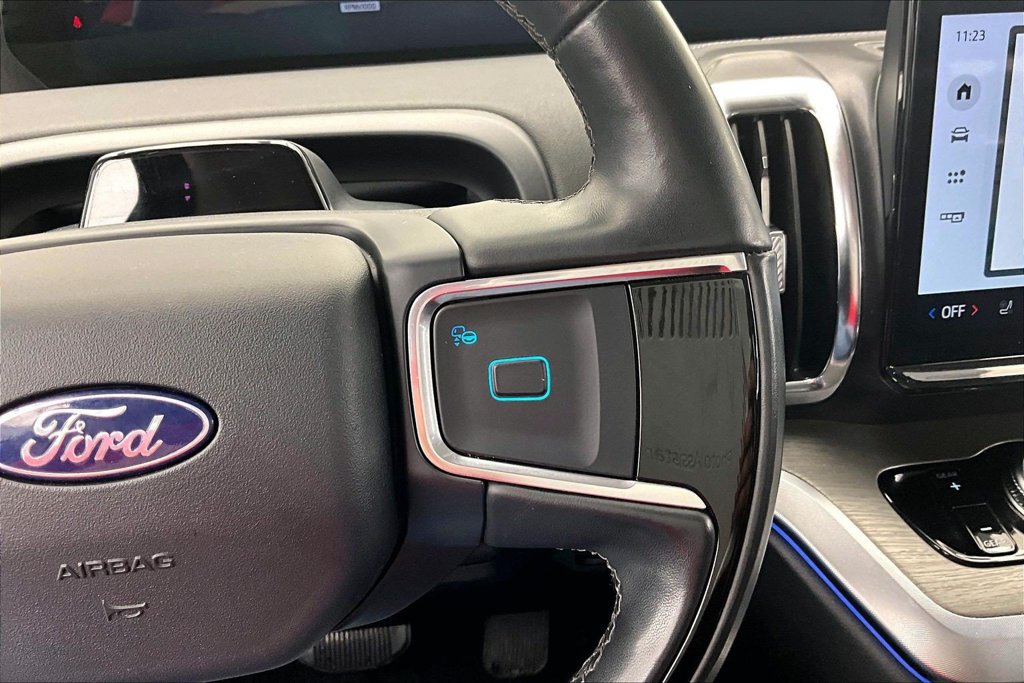 Certified 2025 Ford Expedition Max Platinum AWD/4WD image 19
