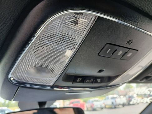 Used 2018 Jeep Grand Cherokee Laredo AWD/4WD image 29