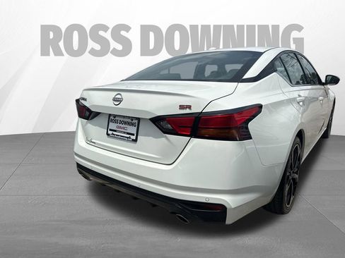 Used 2024 Nissan Altima 2.5 SR FWD image 4