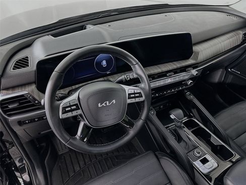 Used 2025 Kia Telluride SX Prestige image 9