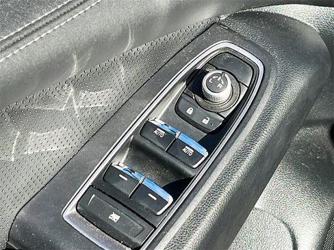 Used 2023 Subaru Ascent Limited image 17