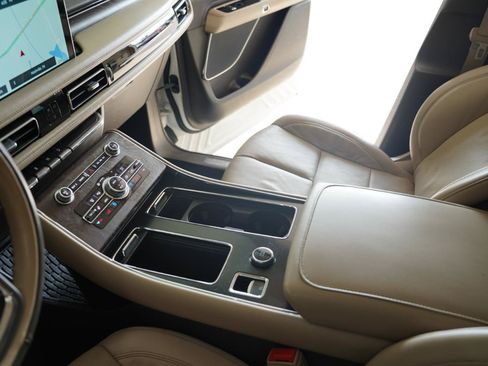 Used 2021 Lincoln Aviator Reserve w/ Elements Package Plus RWD image 21