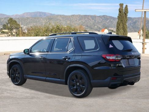 New 2026 Honda Pilot Black Edition image 3