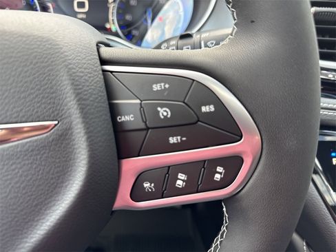 New 2026 Chrysler Pacifica Limited image 20