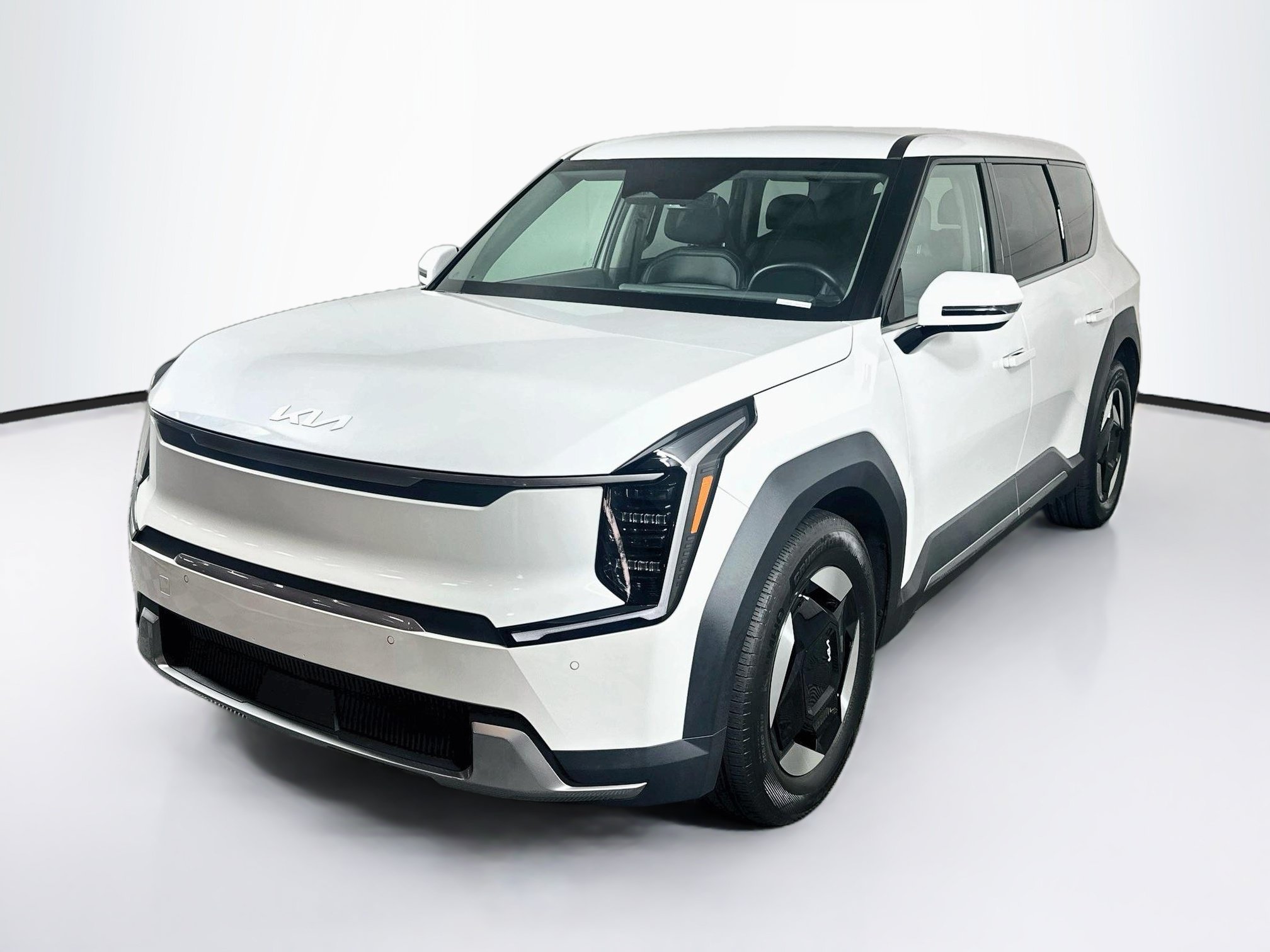 Used 2024 Kia EV9 Light Long Range RWD image 3