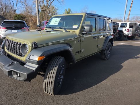 New 2026 Jeep Wrangler Unlimited Sport AWD/4WD image 18