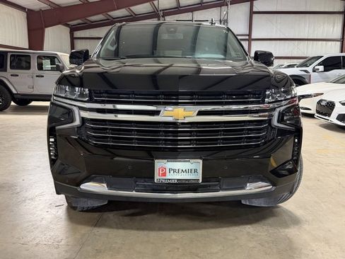 Used 2021 Chevrolet Tahoe LT w/ LT Signature Package image 2