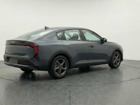 Used 2025 Kia K4 FWD image 9