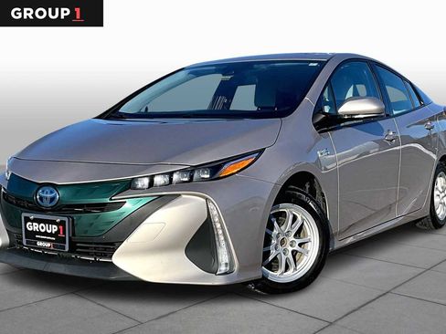 Certified 2017 Toyota Prius Prime Premium image 1