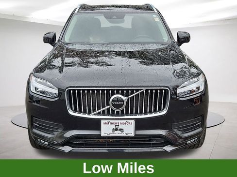 Used 2022 Volvo XC90 T5 Momentum w/ Climate Package image 2