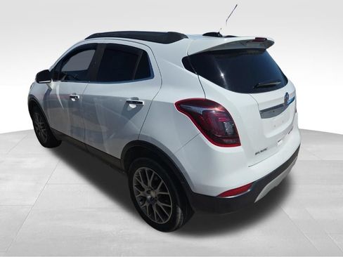 Used 2017 Buick Encore Sport Touring AWD/4WD image 5