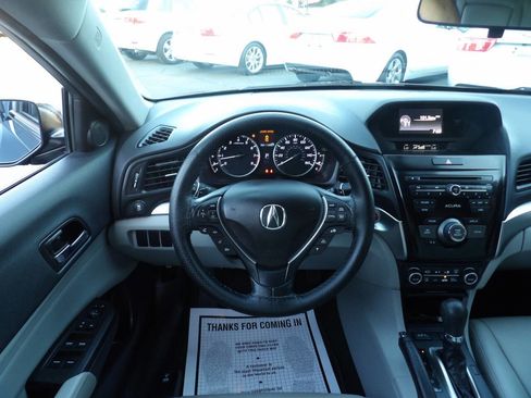 Used 2016 Acura ILX FWD image 5