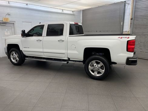 Used 2016 Chevrolet Silverado 2500 LTZ w/ Duramax Plus Package AWD/4WD image 8