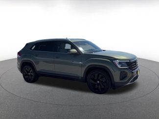 Used 2026 Volkswagen Atlas Cross Sport SE AWD/4WD video 2