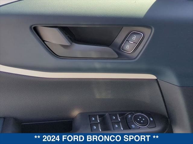 Used 2024 Ford Bronco Sport Heritage w/ Heritage Convenience Package AWD/4WD image 11