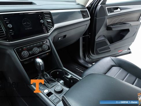 Used 2023 Volkswagen Atlas SEL Premium image 23