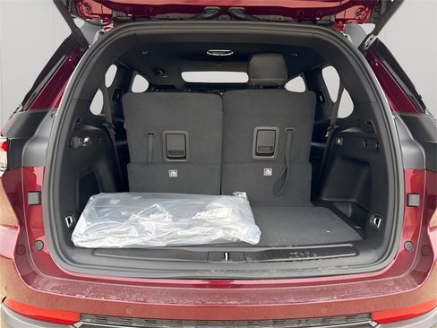 New 2025 Jeep Grand Cherokee L Limited w/ Luxury Tech Group II image 32