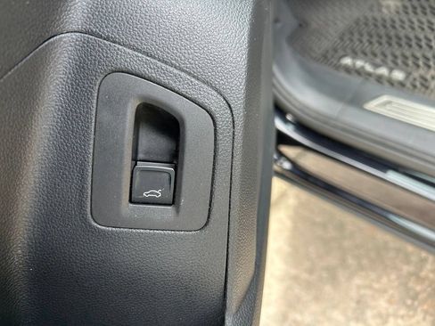 Certified 2023 Volkswagen Atlas SE AWD/4WD image 52