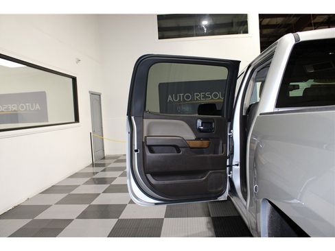 Used 2018 Chevrolet Silverado 1500 LTZ w/ Sport Package image 13