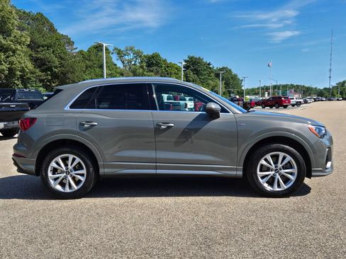 Used 2021 Audi Q3 2.0T Premium w/ Convenience Package AWD/4WD image 7
