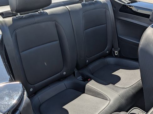 Used 2018 Volkswagen Beetle 2.0T S image 15