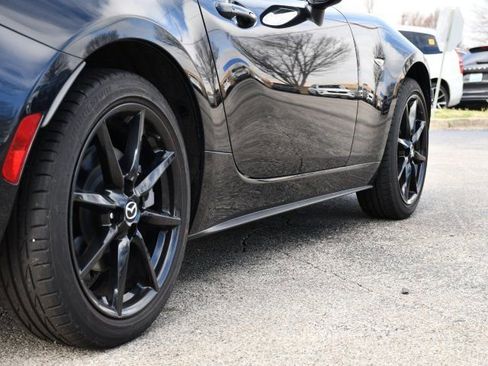 Used 2023 MAZDA MX-5 Miata Club image 9