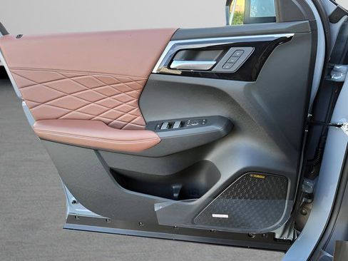 New 2026 Mitsubishi Outlander SEL image 30