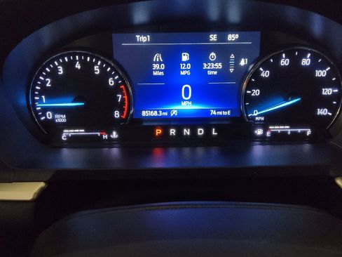 Used 2022 Ford Explorer XLT w/ Equipment Group 202A RWD image 23