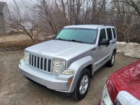 Used 2010 Jeep Liberty Sport w/ Popular Equipment Group image 1