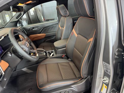 New 2026 GMC Canyon AT4 w/ Technology Plus Package image 16