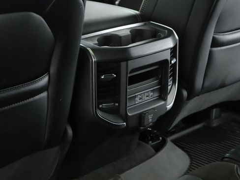 Used 2023 RAM 1500 Laramie AWD/4WD image 7