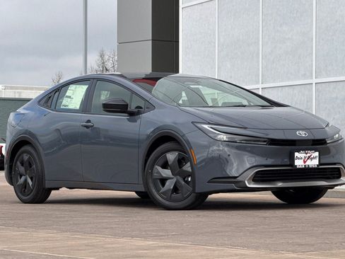 New 2026 Toyota Prius Plug-In Hybrid image 2