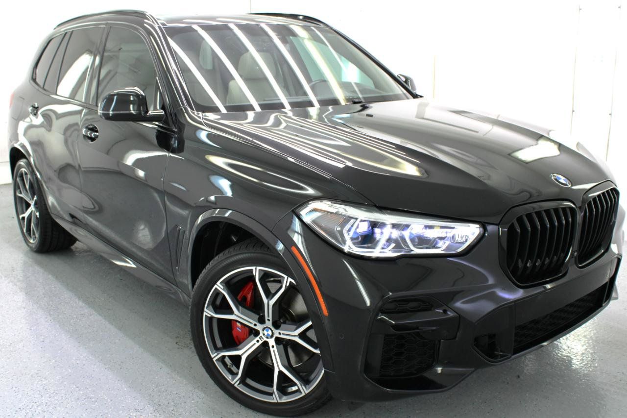 Used 2022 BMW X5 xDrive40i w/ M Sport Package AWD/4WD image 28