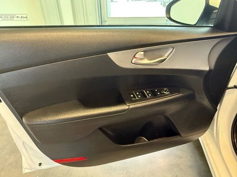 Used 2023 Kia Forte LXS image 20