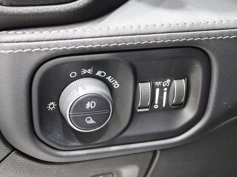 Used 2023 RAM 1500 Limited image 18